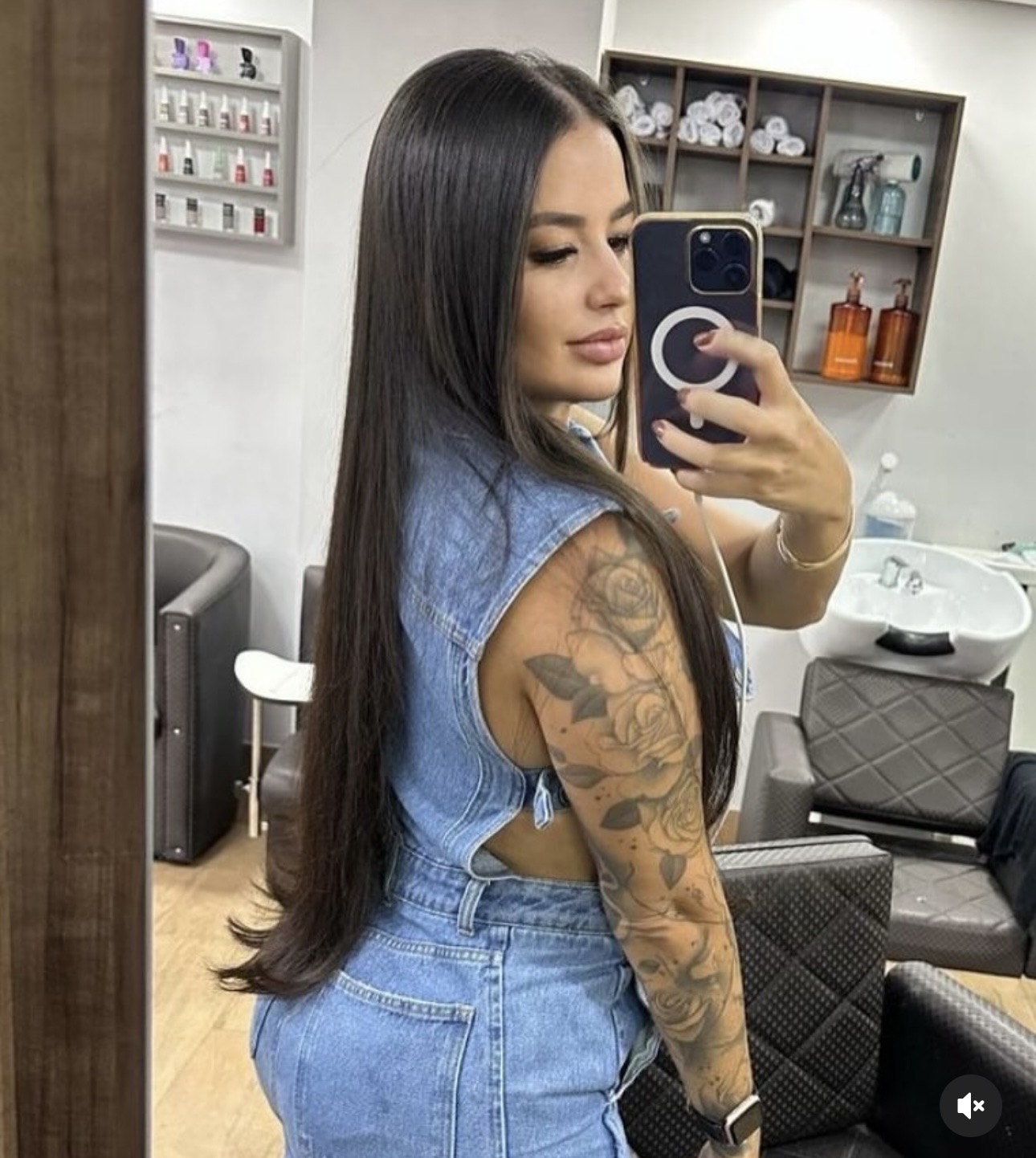 Resultado Mega Hair liso escuro — Espaço Torres
