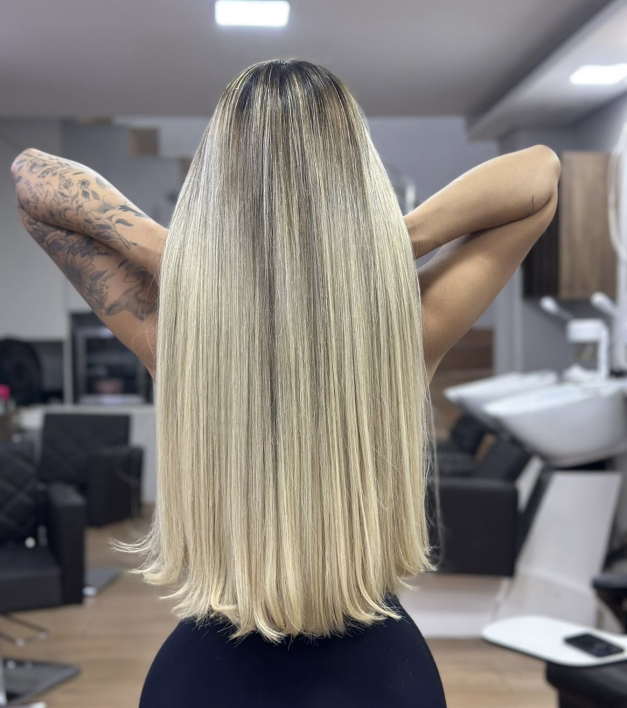 Resultado loiro impecável ondulado — Espaço Torres